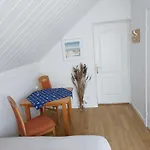 Privatunterkunft Jack 4 *