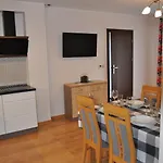 Privatunterkunft Jack 4 *